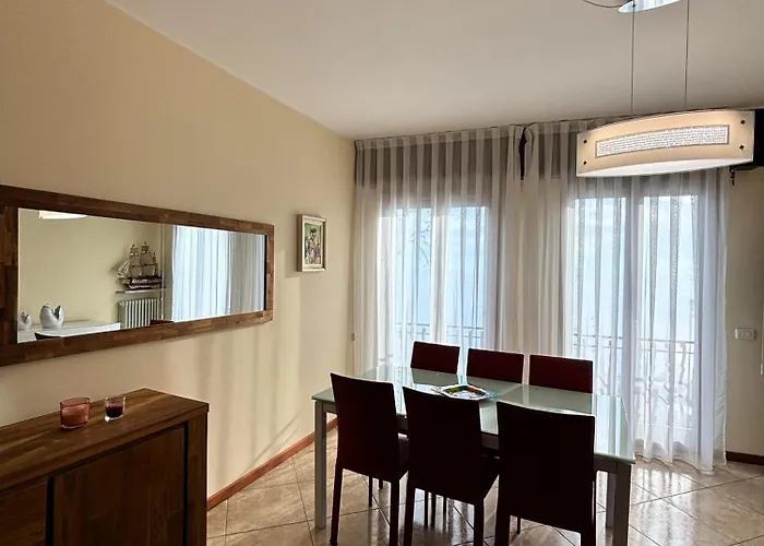 Casa Lungolago 加尔达