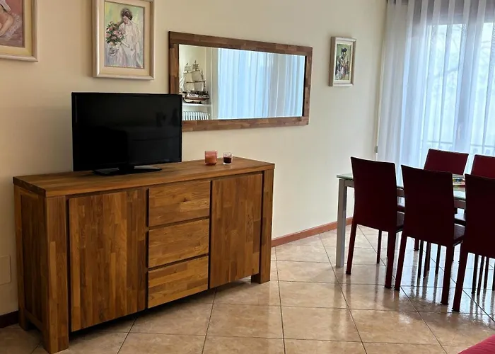 Casa Lungolago 公寓 *