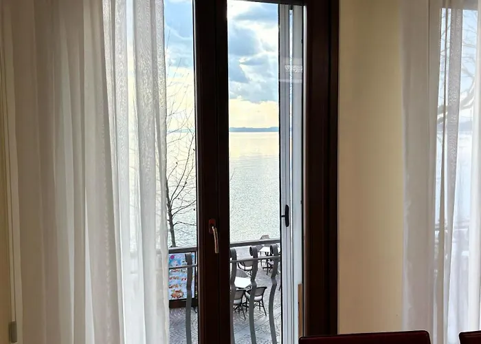 Casa Lungolago 公寓 加尔达