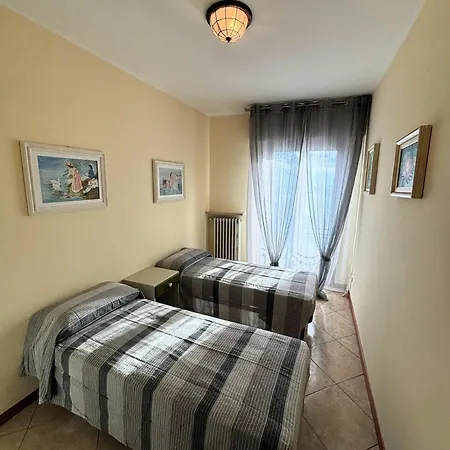 Casa Lungolago 아파트 *