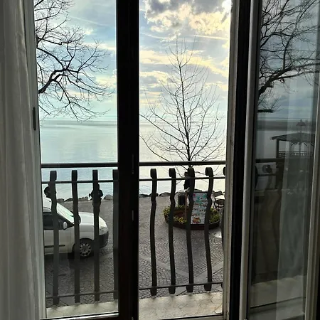 Casa Lungolago شقة
